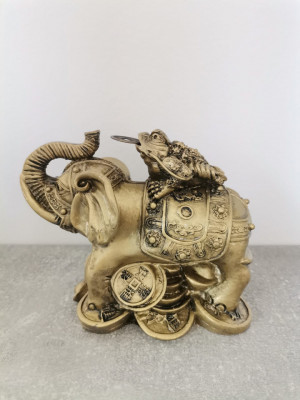 Statueta feng shui broasca pe elefant , noroc si prosperitate 13 cm foto