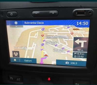 DACIA MEDIA NAV Instalare Harti Navigatie DACIA GPS Update Dacia MediaNav LG foto