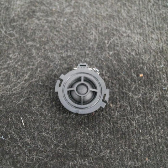 Difuzor ușă st&acirc;nga spate AUDI Q5 8R 2012 OEM: 8R0035399C 2624121