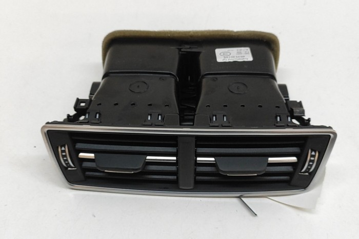 Gura de ventilație consola centrală AUDI Q7 4M 2016 OEM: 4M0819203C | 32066900