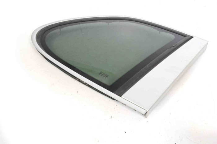 Geam lateral dreapta spate PORSCHE CAYENNE 9PA 2007 OEM: Off-road | 10261510