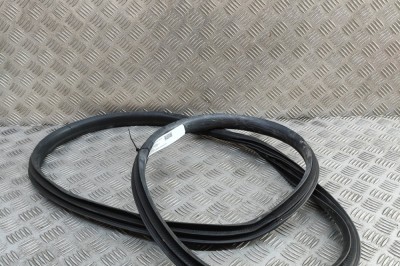 Garnitura ușă dreapta spate JEEP Avenger J2 2024 OEM: 52237878 | 30783251 foto