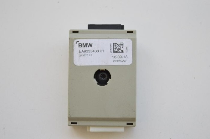 Amplificator de antena BMW i3 I01 2014 OEM: 21367510,EA933343801 | 1948537