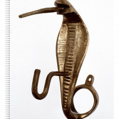 Cuier din bronz_cobra_vintage_21 × 4,5 × 11 cm