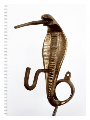 Cuier din bronz_cobra_vintage_21 &amp;times; 4,5 &amp;times; 11 cm foto