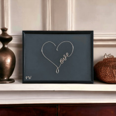 Love, tablou din sarma placata cu aur, 14×19 cm