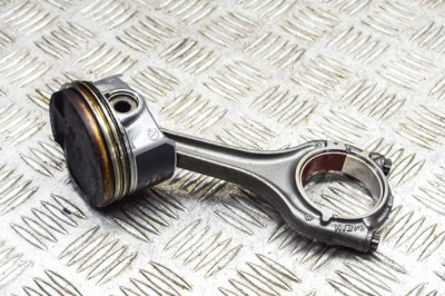 Piston AUDI Q2 GA 2022 OEM: 04E198401AE,05E107065S 20629599 foto