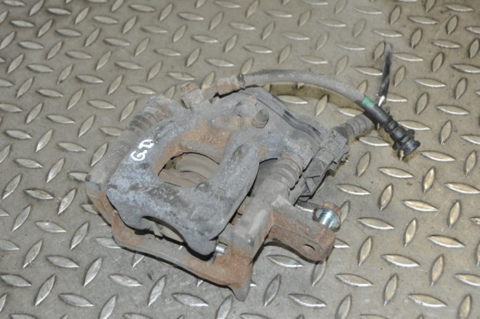 Etrier de fr&acirc;nă dreapta spate NISSAN QASHQAI II J11, J11_ 2014 11233945