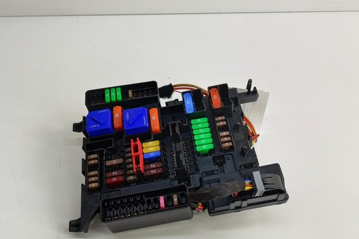 Modul panou de siguranțe BMW 2 Gran Coupe F44 2023 OEM: 9270355,5A323C8 29581062