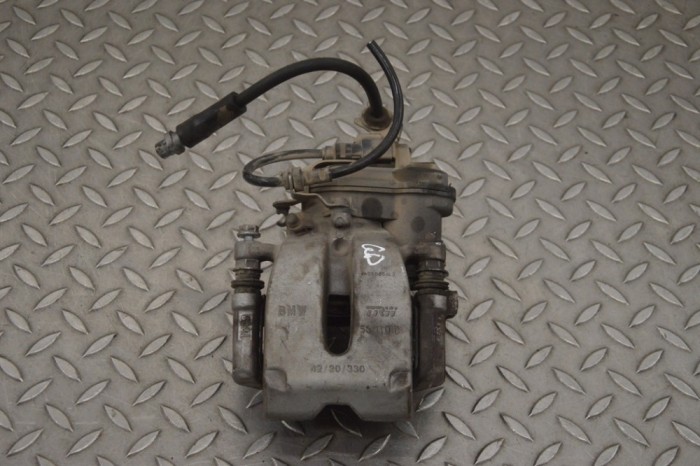 Etrier de fr&acirc;nă dreapta spate BMW X3 G01, F97 2021 21087909