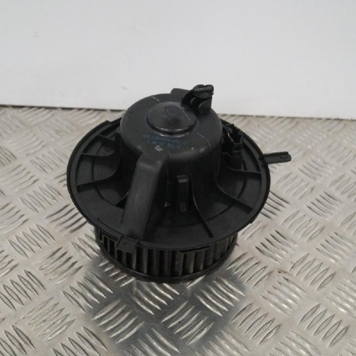 Ventilator aeroterma VW PASSAT B7 362 2012 OEM: CZ016060 | 2537391