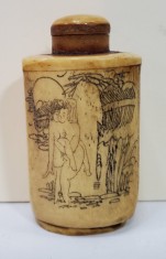 Sticla pentru parfum/opiu decorata cu scene erotice, China, Secol 20 foto