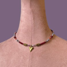 Colier la baza gatului din turmalina roz, ametist, granat, cuart roz, hematit, jad cu pandantiv inima auriu