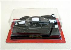 Macheta Ferrari FXX (2005) 1:43 IXO foto