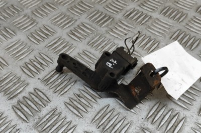 Senzor de nivel &amp;icirc;nălțime st&amp;acirc;nga față LAND ROVER RANGE ROVER EVOQUE L538 2015 OEM: BJ32-3D026-AA | 30377293 foto