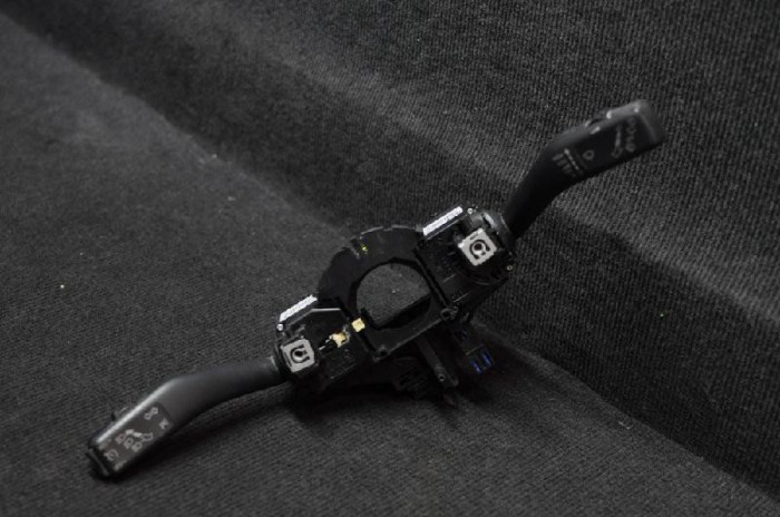 Maneta semnalizare ștergătoare VW GOLF V 1K1 2007 OEM: 1K0953503EQ | 1775685