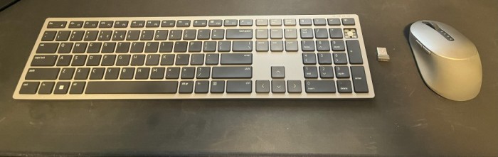 Combo mouse/tastatura Wireless Dell KB7221WT