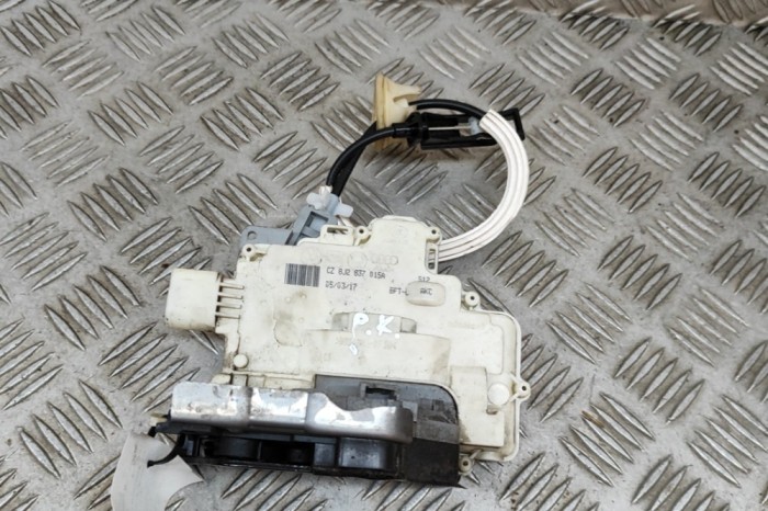 &Icirc;ncuietoare ușă st&acirc;nga față VW TOUAREG 7P5 2017 OEM: 8J2837015A 24866935
