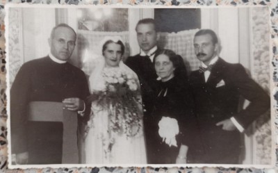 Nuntasi cu mireasa, zona Ardealului, perioada interbelica// foto tip CP foto