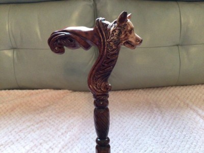 Elegant baston m&amp;acirc;nar cap de lup sculptat integral manual foto