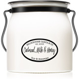 Milkhouse Candle Co. Creamery Oatmeal, Milk &amp; Honey lum&acirc;nare parfumată Butter Jar 454 g, Milkhouse Candle Co.