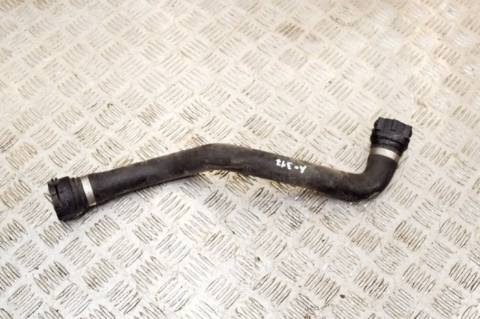 Furtun de lichid de răcire BMW 1 F20 2013 OEM: 7596833 13912563