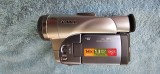 CANON MVX200E , FUNCTIONEAZA SE VINDE FARA INCARCATOR SI ACUMULATORUL NU MAI TINE !