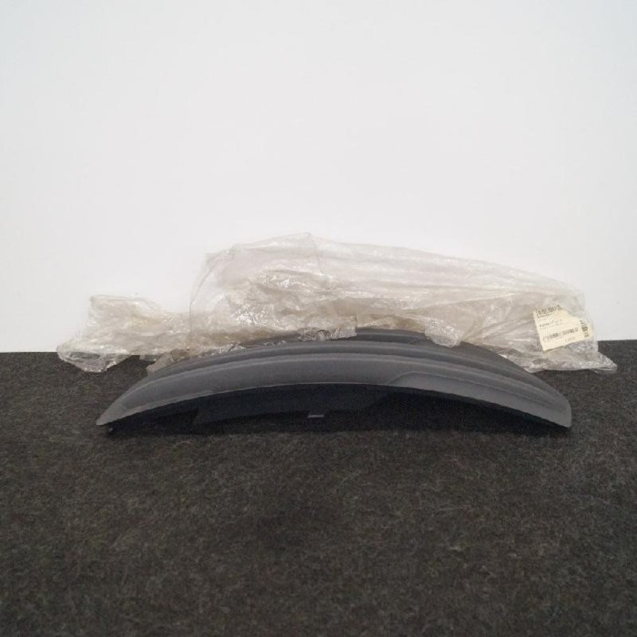 Grila st&acirc;nga față AUDI Q5 8R 2012 OEM: 8R0807681 2982586