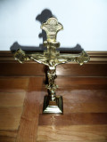 Crucifix cu soclu