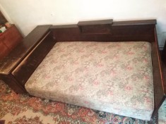 Mobilier dormeza retro foto