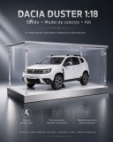Machetă Dacia Duster 1:18 Solido finisată &icirc;n alb, prezentare &icirc;n casetă de plexiglass premium, accente de metalex argintiu