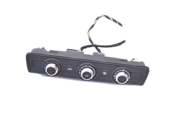 Modul de climatizare AUDI Q2 GA 2019 OEM: 8V0820047F | 12185760