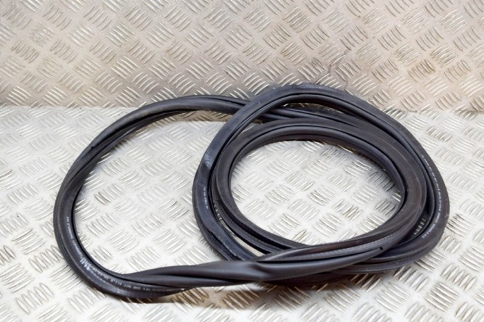 Garnitura ușă st&acirc;nga față VW GOLF VII 5G1, BQ1, BE1, BE2 2019 OEM: 5GE867911B | 20440712