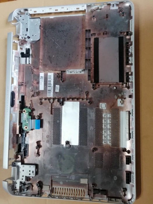 Carcasa bottom case HP Pavilion 17-F F113DX 780086-001