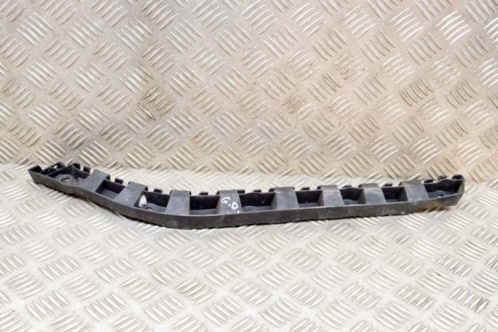 Suport bara de protecție dreapta spate SKODA SUPERB II Estate 3T5 2015 OEM: 3T9807394 | 17248761