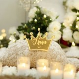 Cocardă Nași Plexiglas Oglindă Aurie Tip Coroană &ndash; Personalizată cu Nume