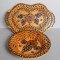Set 2 platouri din lemn sculptat manual, Tramp Art romanesc Epoca de Aur