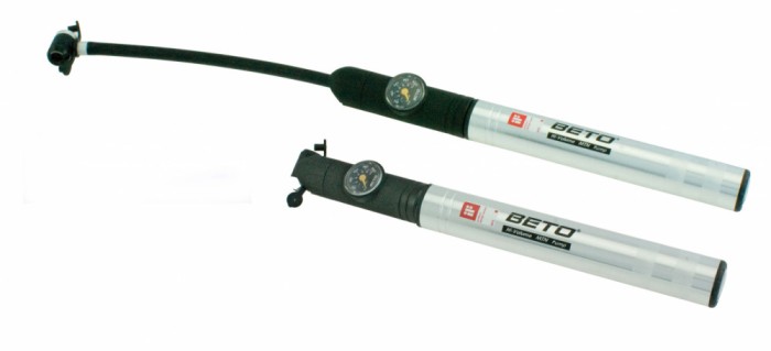 Pompa de mana, din aluminiu flexibila, cu manometru, lungime 26cm, valva AV,FV,D... Cod:588080740RM