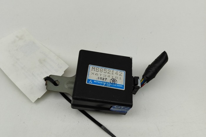 Alt modul de control MITSUBISHI 3000 GT Coupe Z1_A 1993 OEM: MB852142,X6T34181 30759994