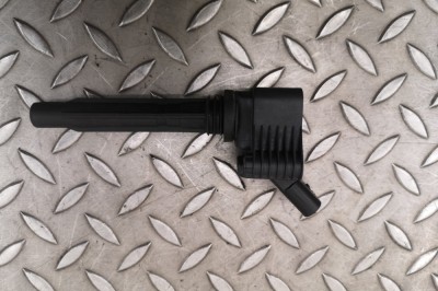 Bobina de inducție de &amp;icirc;naltă tensiune VW GOLF VII 5G1, BQ1, BE1, BE2 2017 OEM: 06K905110K,06K905199A | 28486721 foto