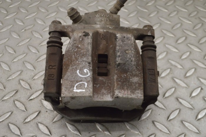 Etrier de fr&acirc;nă dreapta spate LEXUS IS III _E3_ 2014 15469087
