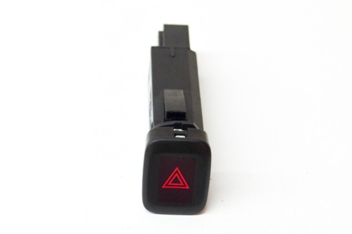 Buton de avarie VOLVO V60 2012 OEM: 4970,9123681 13741669