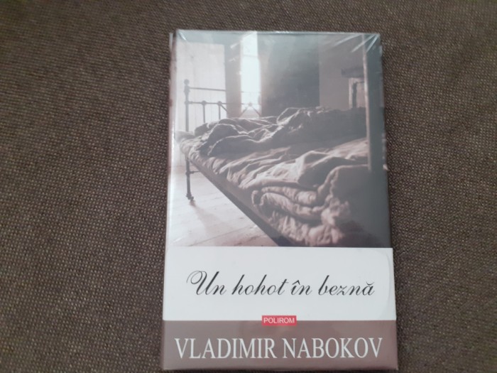 VLADIMIR NABOKOV - UN HOHOT IN BEZNA EDITIE DE LUX IN TIPLA