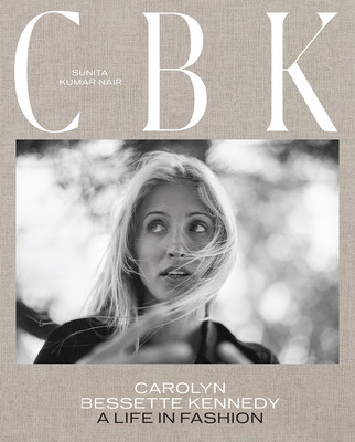Carolyn Bessette Kennedy: A Life in Fashion foto