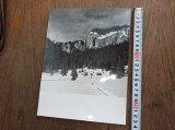 Cumpara ieftin FOTOGRAFIE VASILE SENCU - MUNTII BUCEGI- TURNU SECIULUI, CCA 1968-1970