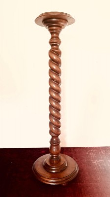 PIEDESTAL VINTAGE DIN LEMN MASIV SCULPTAT foto