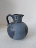Vas ceramica cu toarta si cioc / ulcica / vaza, artist made, lucrata manual, 14cm inaltime x 12cm diametru