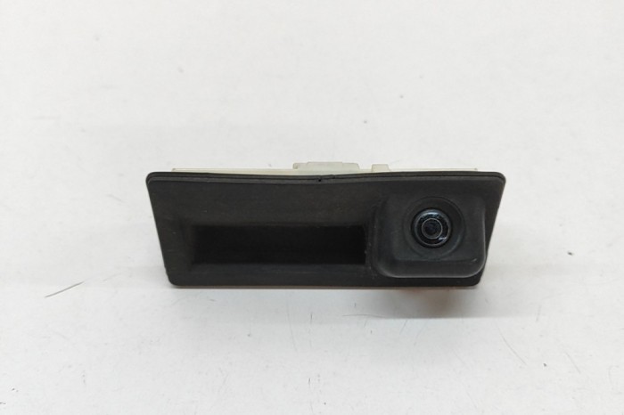Camera de marșarier AUDI Q5 8R 2017 OEM: 5N0827566AA | 32029663