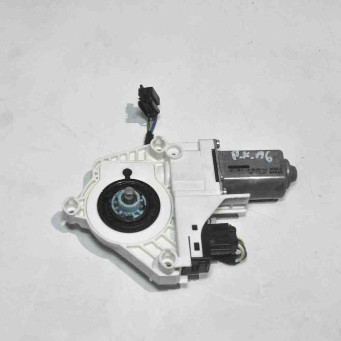 Motor macara geam ușă st&acirc;nga față AUDI A6 Avant 4F5, C6 2008 OEM: 4F0959801D4F0971687 2241411