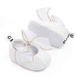 Pantofiori albi cu fundite din organza (Marime Disponibila: 6-9 luni (Marimea